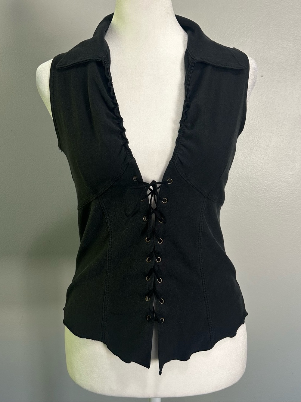 Vintage Silvergate Black Lace-Up Sleeveless Vest Top V Neck Whimsigoth